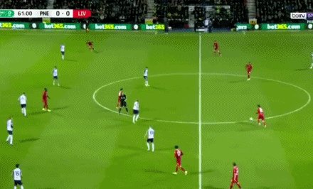 1635368864381045095.gif