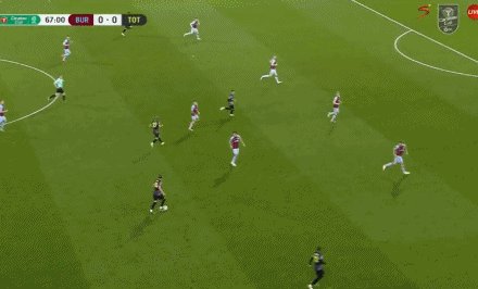 1635369562073093107.gif